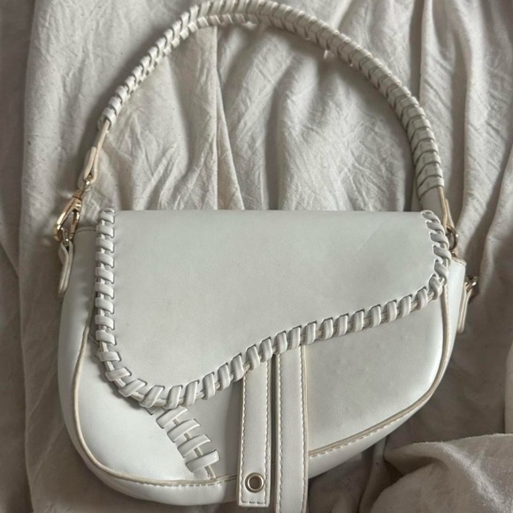 Lulus ivory saddle bag shoulder purse - Picture 5 of 7